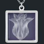 Colar Banhado A Prata Tulipa monocromática III<br><div class="desc">Floral</div>