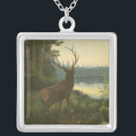 Colar Banhado A Prata Vista de trás de Elk Olhando sobre um lago<br><div class="desc">Você mora longe da natureza? Esta bela e,  no entanto,  clássica dá uma impressão de paz e as cores da alce são precisas,  o que torna esta imagem muito realista. Obtenha esta arte estilizada da natureza em seus produtos favoritos!</div>