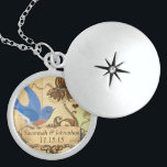 Colar de Aniversário Vintage Bluebird<br><div class="desc">Keepsaklaces Escolha Silver Plated Rosa Finish ou Sterling Silver Silver Personalizado Único Personalizado 1rua Presente de Natal, guardas de Festa de casamento, favores de Festa de casamento, bebedeira de aniversário de casamento Bluebird, casamento de beija-flor, casamento de pássaros azuis, casamento azul empoeirado, aniversário de casamento de 25, aniversário de casamento...</div>