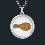 Colar de Comida de Alma da Perna de Galinha Seca<br><div class="desc">Apresenta uma ilustração original de um delicioso tambor de perna de frango frito. Um clássico da comida da alma! Perfeito para o seu alimento favorito. Coordenando designs de frango frito disponíveis!</div>