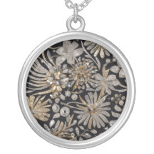 Colar de Pingente Redondo Elegância Floral Prata