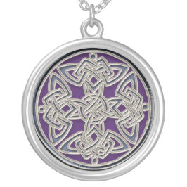 Colar de prata do nó de Dara do céltico