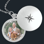 Colar De Prata Esterlina Sempre na minha mente Foto Personalizada<br><div class="desc">Foco de fotos elegante para manter um ente querido perdido perto. O modelo está configurado para que você adicione sua própria foto e você também pode editar todo o texto, se desejar. O texto fica em uma camada de borda semitransparente, acima de sua foto. A amostra de texto diz "sempre...</div>