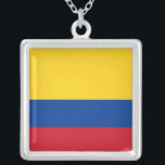 Colar Elegante com Bandeira da Colômbia<br><div class="desc">Adicione um toque de orgulho colombiano aos seus acessórios com nosso colar exclusivo com a bandeira da Colômbia! Feito com muita atenção aos detalhes, este colar é mais do que uma peça na moda de joias; é uma celebração do rico patrimônio e orgulho cultural da Colômbia. O elegante pingente exibe...</div>