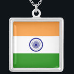 Colar Elegante com Bandeira da Índia<br><div class="desc">Celebre seu amor pela Índia com nosso incrível colar com a bandeira da Índia! Este colar maravilhosamente trabalhado é o acessório perfeito para quem quer que queira expressar seu orgulho na cultura indiana. As cores vibrantes da bandeira indiana são mostradas de forma destacada, fazer-a como uma adição única e significativa...</div>