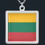Colar Elegante com Bandeira da Lituânia<br><div class="desc">Adicione um toque de orgulho lituano à sua coleção de joias com este colar elegante com a bandeira da Lituânia! Feito com atenção aos detalhes, esse colar combina elegância eterno com orgulho nacional. O pingente exibe a vibrante bandeira lituana num design refinado, fazer-a como um acessório significativo para qualquer pessoa...</div>