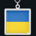 Colar Elegante com Bandeira da Ucrânia<br><div class="desc">Vista o seu orgulho ucraniano perto do seu coração com este incrível colar com a bandeira da Ucrânia! Feito com precisão e atenção aos detalhes, este colar mostra orgulhosamente o design icônico da bandeira ucraniana - com duas bandas horizontais de azul e amarelo. As cores vibrantes e a simplicidade impressionante...</div>