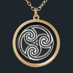 Colar irlandesa da parte traseira do preto de<br><div class="desc">Colar preta irlandesa do fundo de Triskelion do nó celta branco. Um céltico bonito ou uma colar temático irlandesa que caracterizam um fundo e um céltico pretos atam o triskelion no centro. Uma grande parte de jóia irlandesa para algum mulher ou homem. Faz um grande presente da dama de honra...</div>