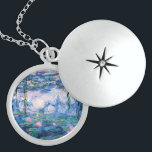 Colar Medalhão Lírios de água de Monet<br><div class="desc">Lírios de água de Monet. 
Visite por favor minha loja para um design mais interessante e mais => bem escolhido zazzle.com/iwheels* da cor</div>