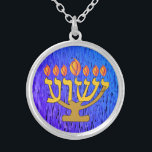 Colar Yeshua Menorah<br><div class="desc">Este colar é para te lembrar quem é mais importante para você.</div>
