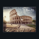 Colosseum. Cartão postal Roma, Itália<br><div class="desc">O Colosso é o símbolo principal de Roma. É uma construção imponente que, com quase 2.000 anos de história, nos trará de volta no tempo para descobrir o modo de vida no Império Romano. A construção do Coliseu começou no ano 72 sob o império de Vespasiano e terminou no ano...</div>
