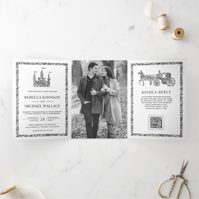 Com Dobra Tripla Convite de Casamento Código QR Carruagem Castelo C (Dentro)