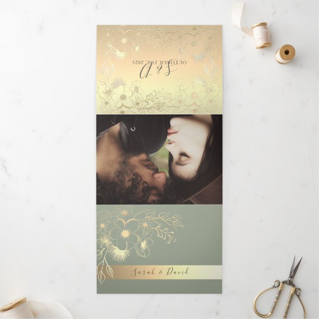 Com Dobra Tripla Convite de Casamento Tri-Fold Verde Sage (Fora)