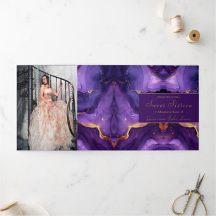Com Dobra Tripla Convite de festas Chic Purple e Dourado Sweet 16