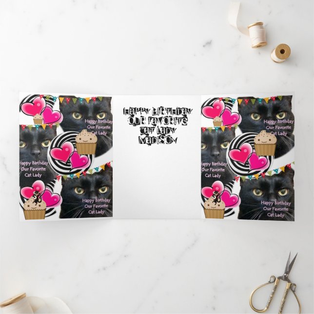 Com Dobra Tripla Feliz Aniversário Cartão de Dama de Gato, Senhora  (Dentro)