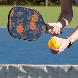 Com estampa floral 