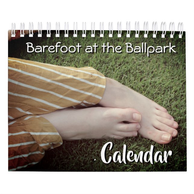 Com os pés descalços no calendário da Dois-Página (Capa)