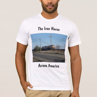 Comboios construíram camiseta americana, vestuário