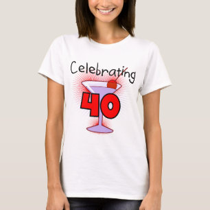 Comemorando 40 camisetas e presentes