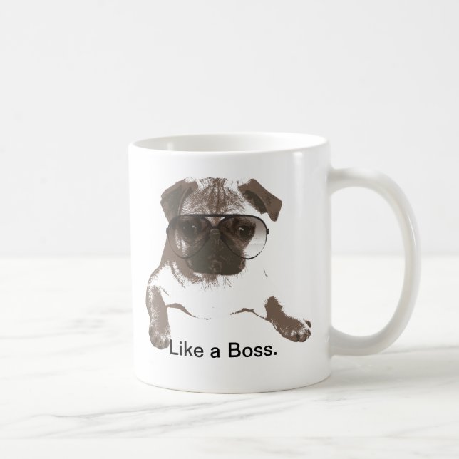 Como um Pug do chefe na caneca dos vidros (Direita)
