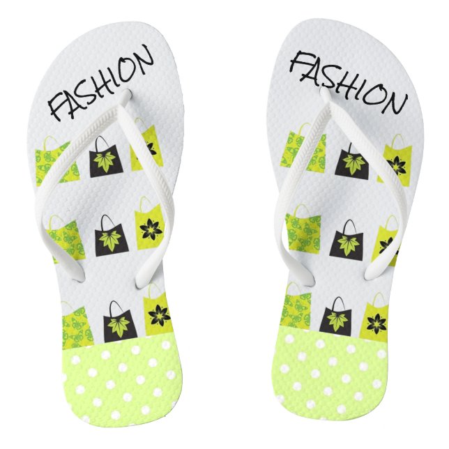 Comprando Chinelos das Rainhas Coletivas (Pé da cama)