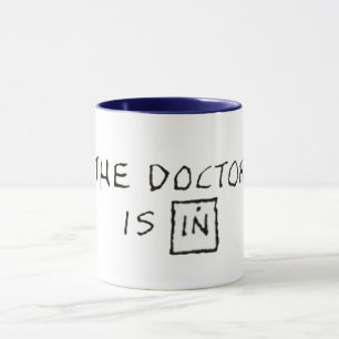 confie em mim, doutor está em uma caneca engraça