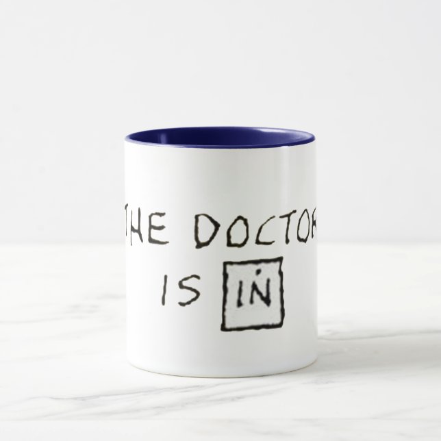 confie em mim que o médico está na caneca estranha (Centro)