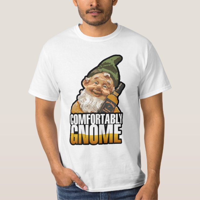 Confortavelmente t-shirt do gnomo (Frente)