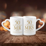 Conjunto De Caneca De Café 50º Aniversário de Casamento de Ouro Sr. Sra. Righ<br><div class="desc">Personalize os nomes e as datas para criar um presente divertido e único para celebrar o seu 50º aniversário de casamento do ouro. Projetado por Thisnotme©</div>