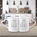 Conjunto De Caneca De Café Qualquer Aniversário Silver Sr. Direita<br><div class="desc">QUALQUER PRATA ANIVERSÁRIA,  SR. SRA. RIGHT MUGS. Personalize os nomes e as datas para criar um presente divertido e único para celebrar qualquer aniversário de casamento. Projetado por Thisnotme©</div>