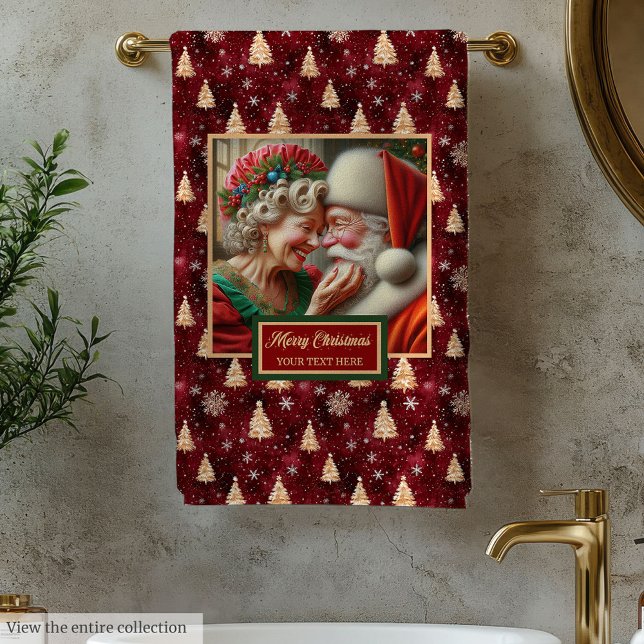 Conjunto De Toalhas Adorável Sr. e Sra. Claus Red Dourado Bath Towel (Lovely Mr. and Mrs. Claus Red Gold Bath Towel)