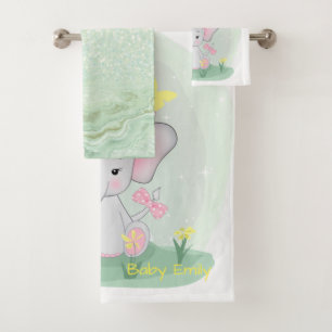 Conjunto De Toalhas Bebê elefante fofo com um laço rosa em uma clareir