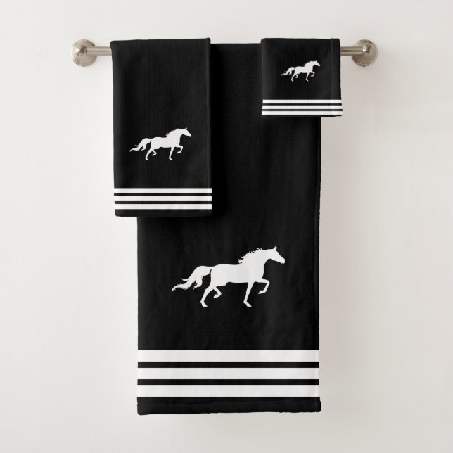 Conjunto De Toalhas Cavalo branco personalizado e três faixas em preto (Insitu)