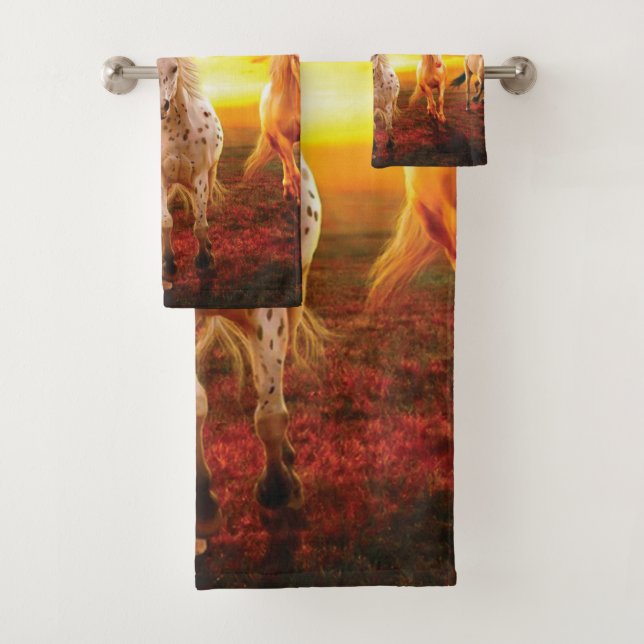 Conjunto De Toalhas Cavalos no travesseiro decorativo solar (Insitu)