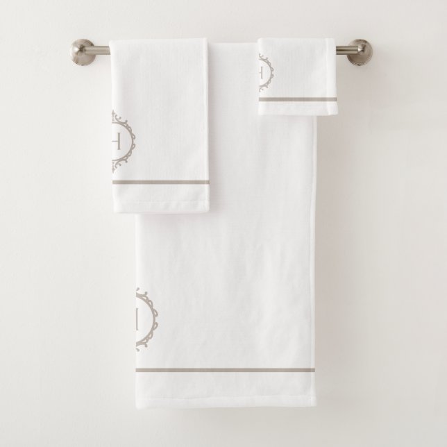Conjunto De Toalhas Chelsea Light Taupe e White Monogramas (Insitu)