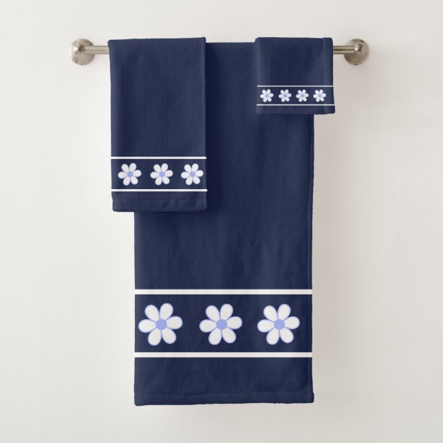 Conjunto De Toalhas Elegant, Modern White Flowers on Navy Blue (Insitu)