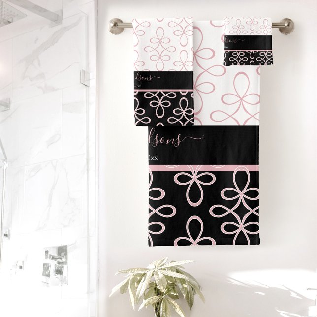 Conjunto De Toalhas Filigree Patterno Monograma Nome Elegante Rosa Pre (Filigree Pattern Monogram Name Elegant Pink Black Bath Towel Set)