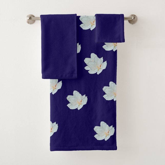 Conjunto De Toalhas Flores Brancas Em Azul Escuro   (Insitu)