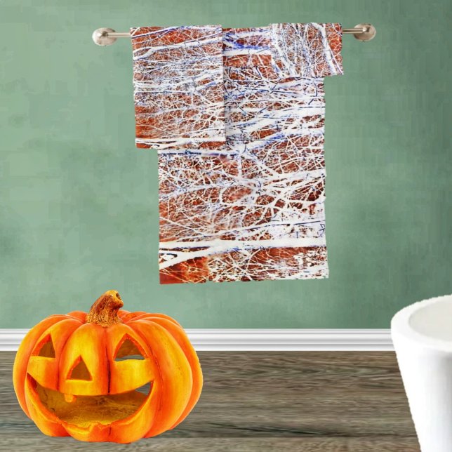 Conjunto De Toalhas Floresta Esqueletal II (This eery, bath towel set, could be part of your Halloween decor!)