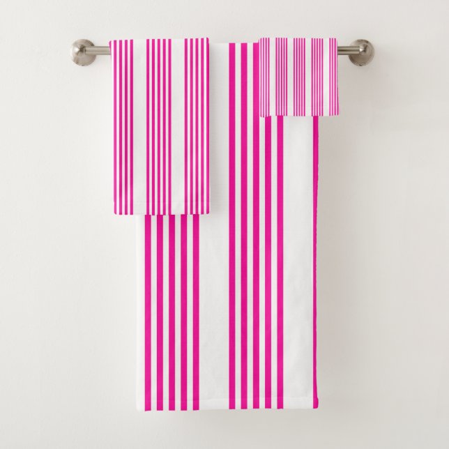 Conjunto De Toalhas Fuchsia e padrão de cinco faixas brancas (Insitu)