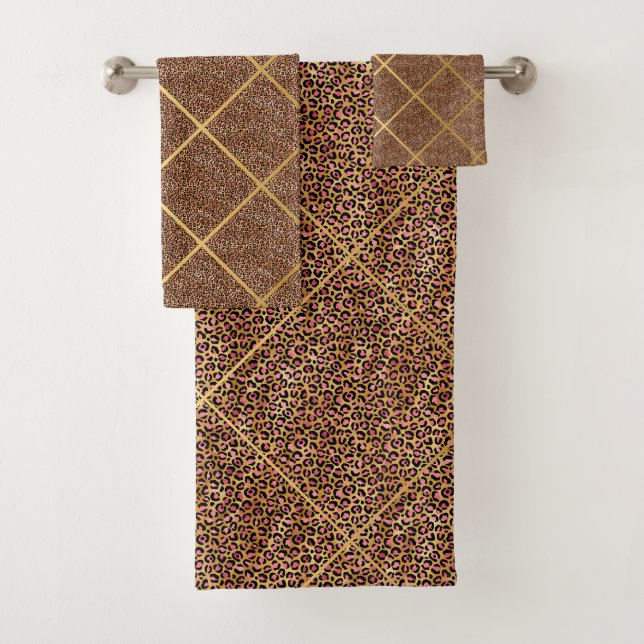 CONJUNTO DE TOALHAS LUXE SATIN PINK LEOPARD SILVER BATHROOM TOWEL SET (Insitu)