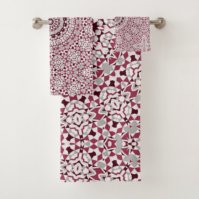 Conjunto De Toalhas Mandala é uma cinza burgundy (Insitu)