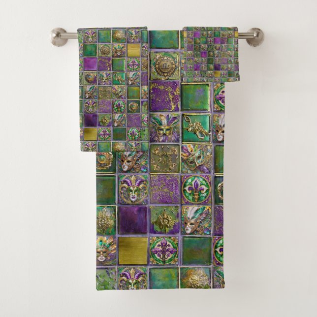 Conjunto De Toalhas Mardi Gras Masks Feathers Fleur de lis Tile Print (Insitu)