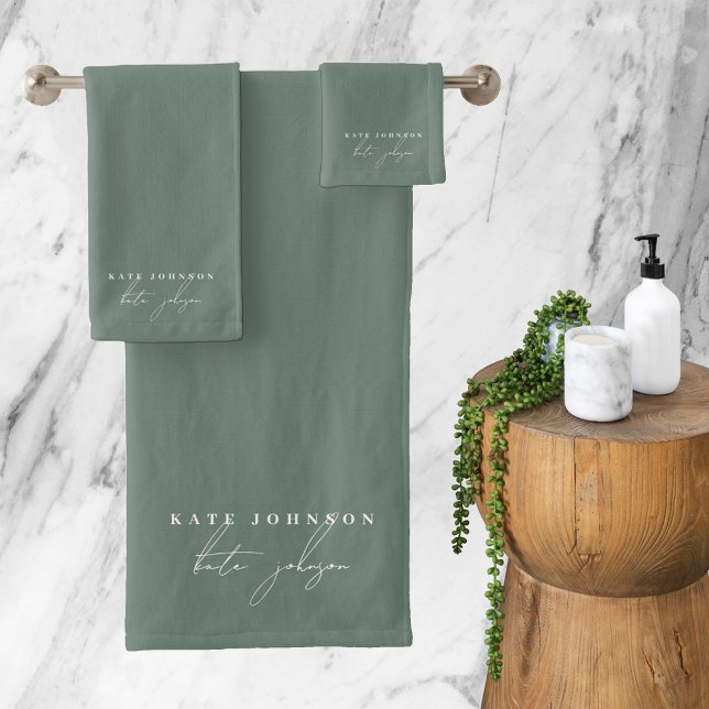 Conjunto De Toalhas Monograma de Script de Assinatura Verde Sage (Sage Green Signature Script Monogram Bath Towel Set)