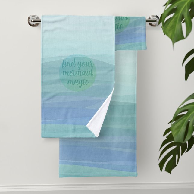 Conjunto De Toalhas Ondas de Aquarela Encontre sua cotação de Sereia M (Find your mermaid magic with this serene aqua blue  watercolor waves bath towel set)