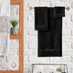 Conjunto De Toalhas Ouro Preto Moderno Nome Monograma Feminino em Rótu<br><div class="desc">Caderno de Planejamento com Monograma de Letra Simples em Preto e Dourado. Este é o presente perfeito para aniversário de 16 anos,  casamento,  chá de noiva,  aniversário de casamento,  chá de bebê ou despedida de solteira para alguém que ama luxo e estilos chiques.</div>