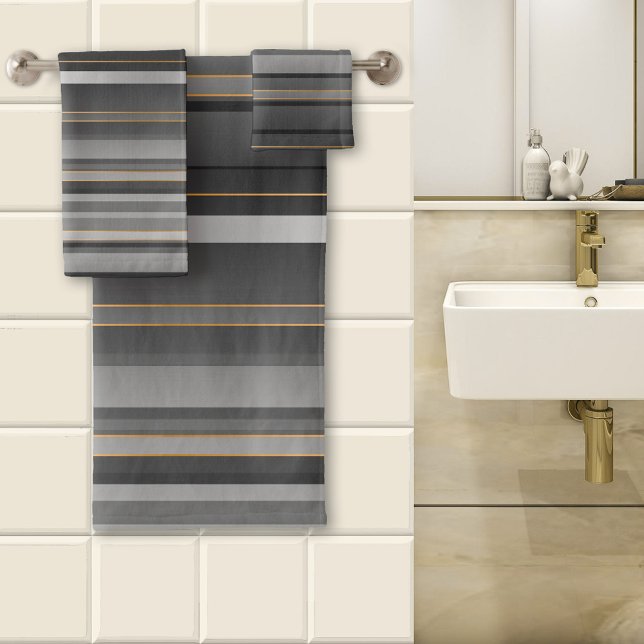 Conjunto De Toalhas Padrão de distribuição Dourada da Rosa Cinza de pr (A beautiful striped bathroom towel set in black and grey colors with tiny rose gold lines.)