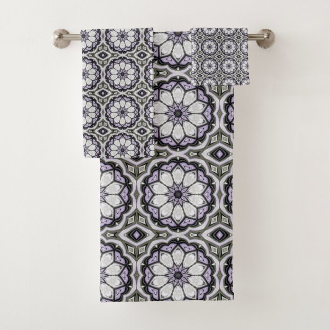 Conjunto De Toalhas Padrão Floral Cinza Prateado e Lilás (Insitu)