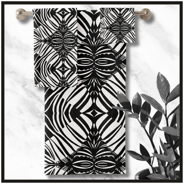 Conjunto De Toalhas Padrão Geométrico Artsy Black and White (Artsy Black & White Tribal Pattern Towel Set. Dry off in style with modern monochrome print towels!)