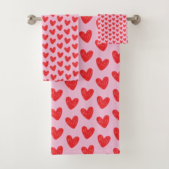 Conjunto De Toalhas Red Hand-Drawn Doodle Hearts Pattern on Pastel Pin (Insitu)